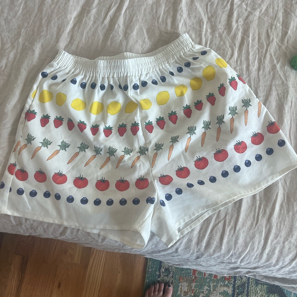 Yellow the Label linen shorts